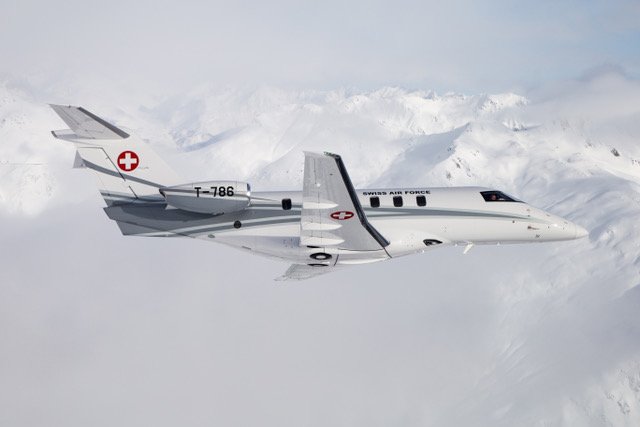AltitudesMag's tweet photo. Swiss Government’s new Pilatus PC-24 looking stunning in its official white/grey livery. @PilatusAircraft
.
.
#Pilatus #PCSA #PilatusAircraft #FlyPilatus #PC24 #PilatusPC24#luxurytravel https://t.co/7znHPUhpXo