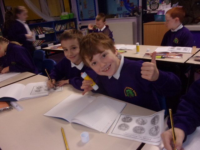 MissJenkinson's tweet photo. Y3 inspired by pancake day - solving pancake fraction problems @GarswoodPrimary #fractions #makingushungry https://t.co/PBUKXVNqYp