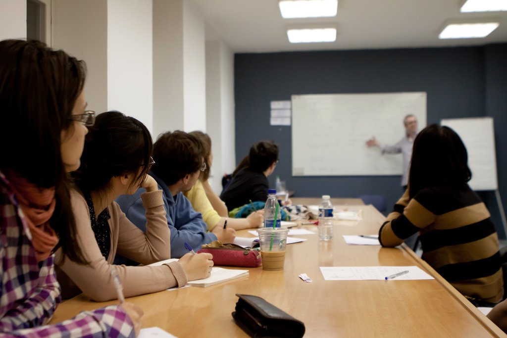 SDScardiff's tweet photo. Are you looking for work? Would you like a role in teaching? The @SDScardiff are looking for Student Peer Trainers for 2019/2020. Applications close 10th March. Email us at SDS@cardiff.ac.uk to find out more #Jobs #TEACH #selfdevelopment @cardiffstudents https://t.co/BstyN7yG7j