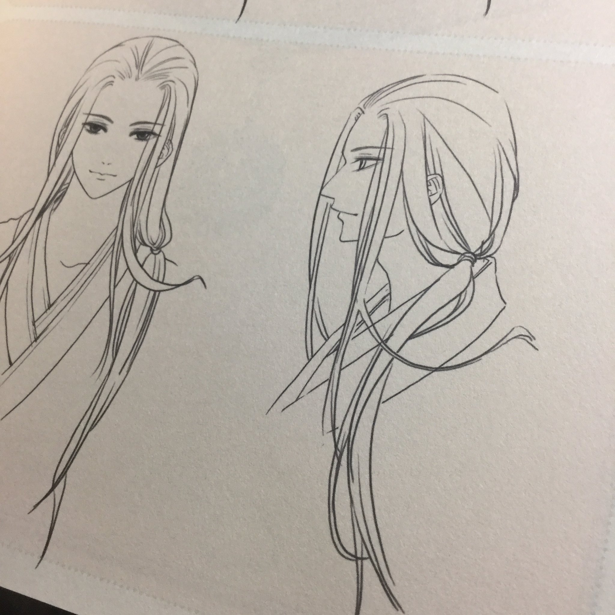 تويتر 貴城 على تويتر そうそう 先日買った本なんだけど 長髪漢服美青年 に特化した本なんですよ 時代ごとの大まかな服飾も載ってて 何より髪型 の項目が全部漢服着てて 襟の部分と髪の弛んだ感じとか堪らなくて この本作った人 漢服と長髪美青年のことを