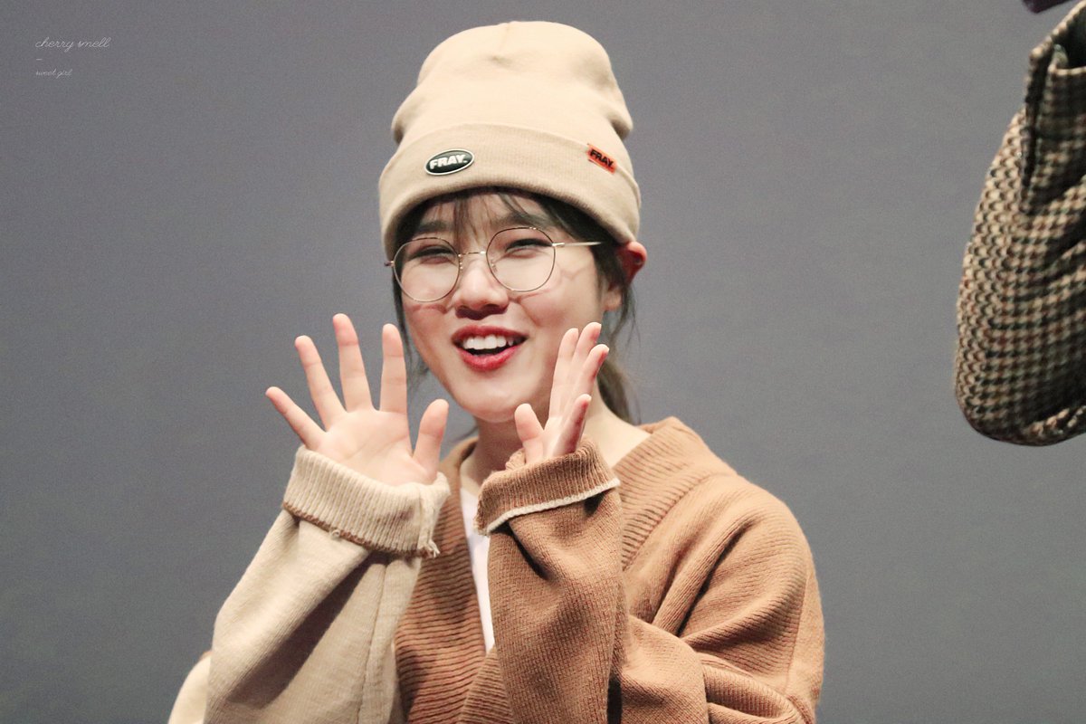 [190214 영화 '증인' 발렌타인데이기념 무대인사] 끝까지 안녕을 놓치지 않는 향기..! https://cherrysmell.tistory.com/entry/190214-movie-ValentineDay-greetings-2…...