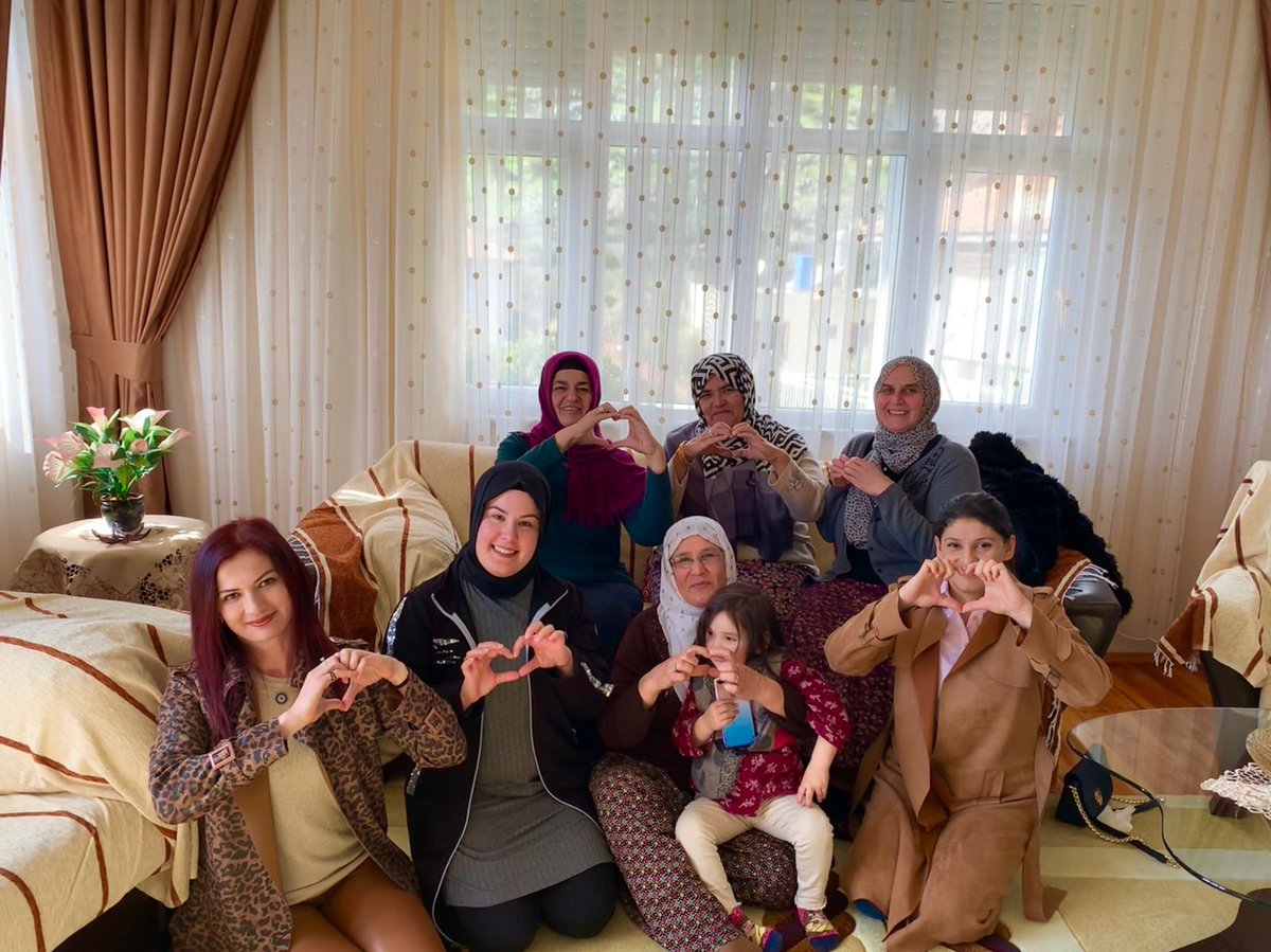 Turunçova Çavdır  Mahallemizde Sandık Bazlı "SES" projesi kapsamında Üyemiz
Nazife Karacan Hanim'la ev sohbetimizi gerçekleştirdik.
#AkkadınlarSesGetirecek
#MemleketİşiGönülİşi
#AşklaYolaDeavam
<a href="/MevlutCavusoglu/">Mevlüt Çavuşoğlu</a> <a href="/menderesturel/">Menderes Türel</a> <a href="/ethemtas/">Av. İbrahim Ethem TAŞ 🇹🇷</a> <a href="/TOzcay/">Tülay Beşkonak Özçay</a> <a href="/berrinpehliva07/">Berin Pehlivan 🇹🇷</a>