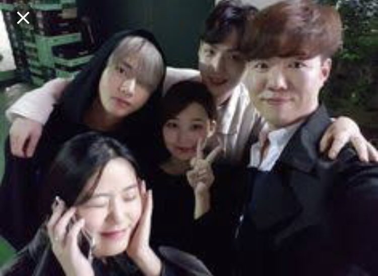 MILK00_yun's tweet image. ⚠️拡散⚠️
⚠️拡散⚠️
⚠️拡散⚠️
⚠️拡散⚠️

ネットで拾った写真を自分かのように語り
BTSのメンバー本人とも親しいと公言してる。ジミンのインスタ垢を知っているとも公言。

事務所の方と関係もあると話しています

#outARMY 
#ARMYさんスルー禁止 
#BTS
#army
#サセン