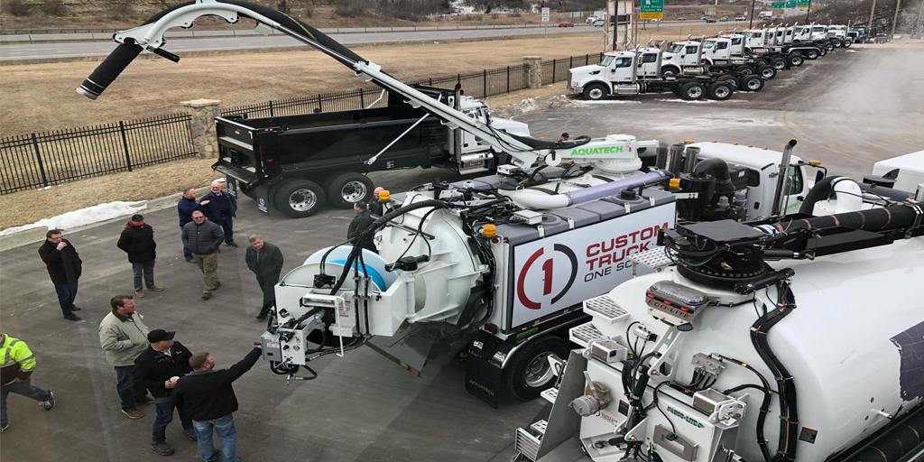 HiVacCorp's tweet image. There isn’t another company like @CTOneSource when it comes to inventory, service or 24/7 support.  The Hi-Vac team enjoyed working with these great people last week. Thanks to Fred Ross, Andy Zaborny and Paul Brouwers.  #HiVacCorp #1Source