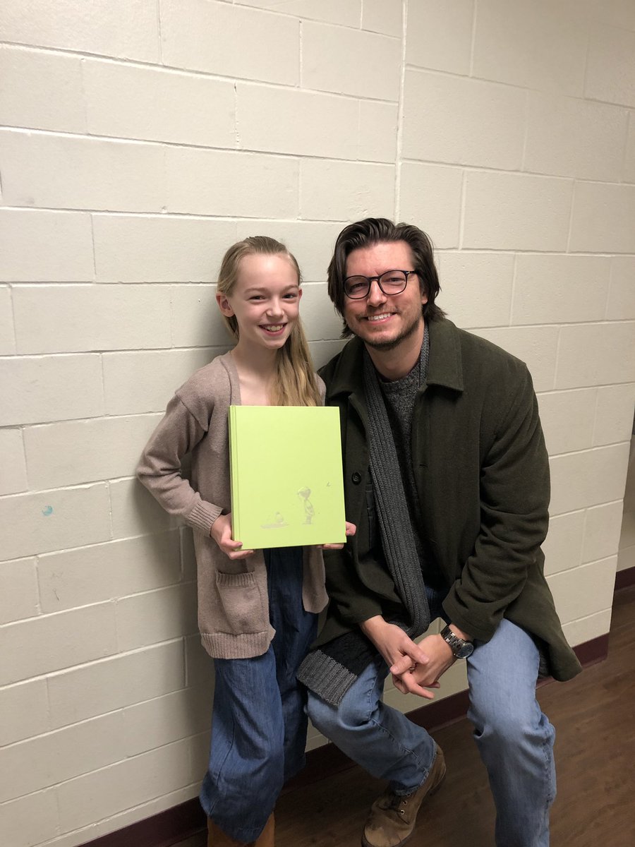 teamfanatics3's tweet photo. Thank you, Mr. Conger, for sharing your love for reading and writing and ideas with our class today! Zoe, and all of Team Fanatics, appreciate you being our guest reader! @LCS_BC @berrywarriors56 https://t.co/EFG2xRXsO0
