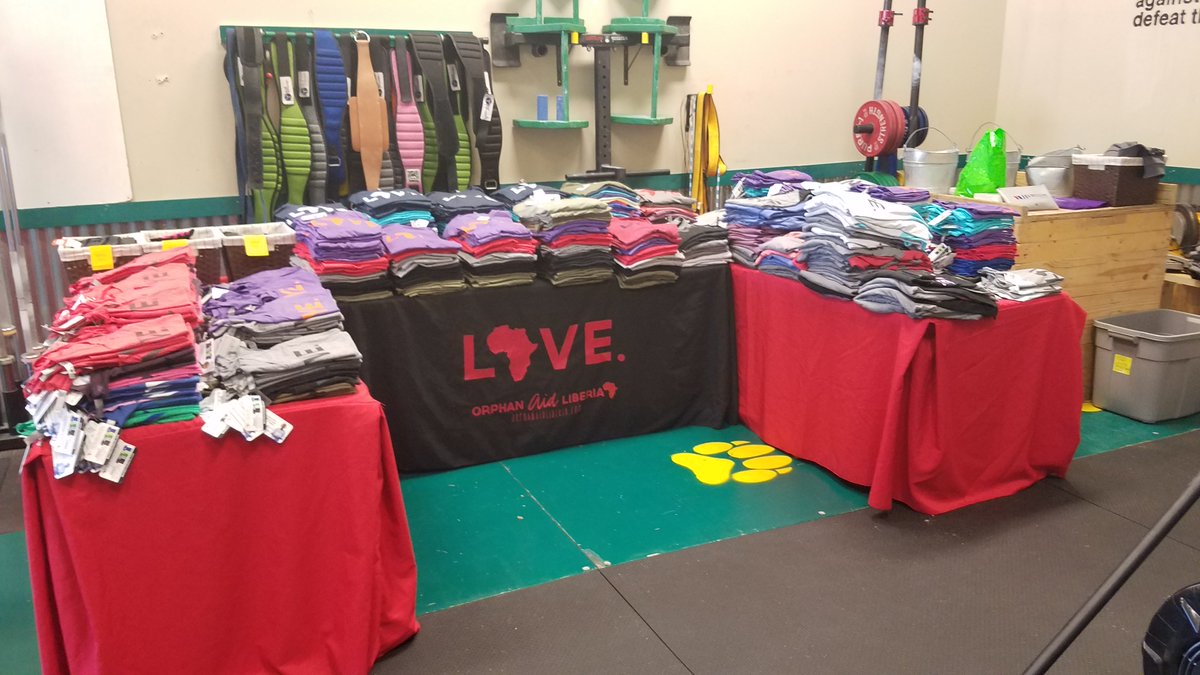 GreenbrierFitn1's tweet photo. Please come by Greenbrier Fitness today and purchase a shirt for a great cause!
https://t.co/U5SXxHWFTv
https://t.co/cust0RfnmN https://t.co/HUVkBj2VSA