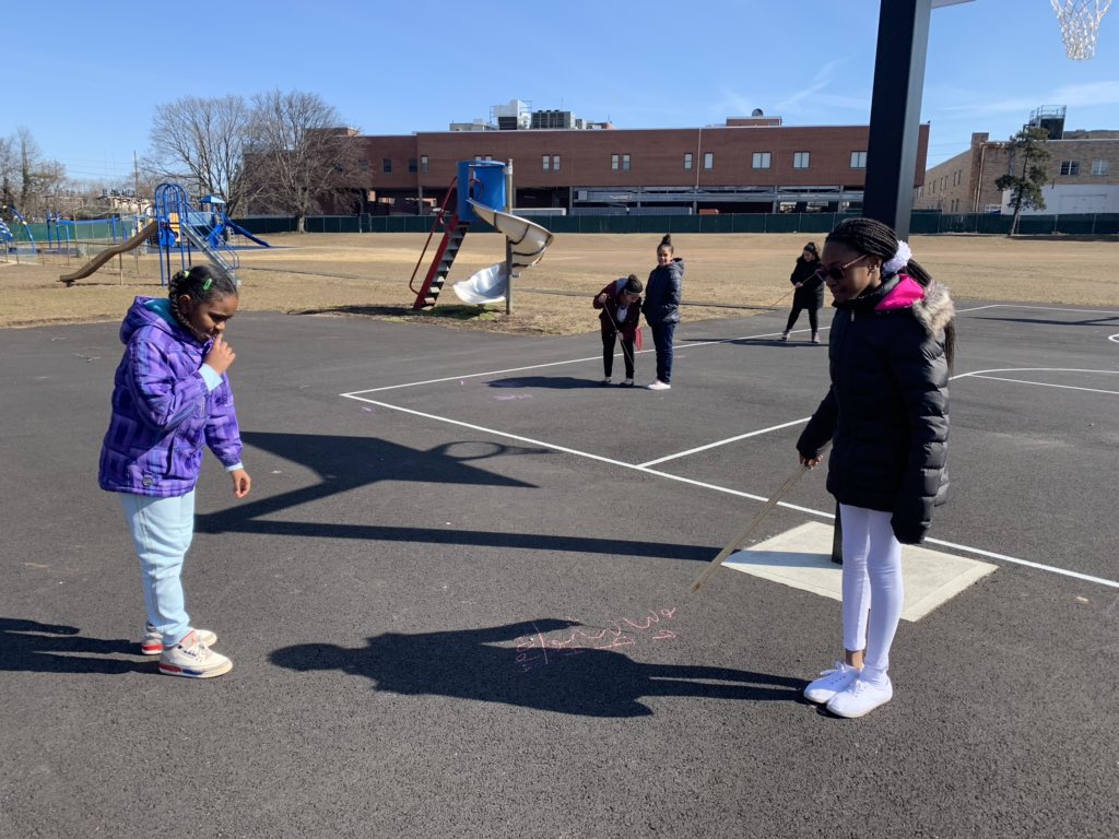bennett13_mrs's tweet photo. Inspire Science Inquiry Activity-Shadow Measurements @GruenDarren @KimLatremore @VS13UFSD #DedicatedatDever https://t.co/NDZpbB9tqA