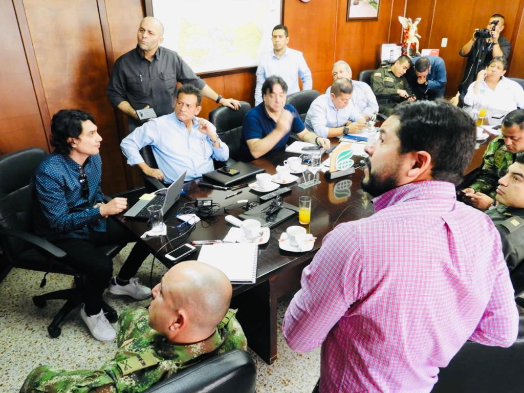 FenalperCo's tweet photo. Hoy en el Consejo de Seguridad de Palmira, seguimos avanzando en proyecto reducción de homicidios 020 con @OpenSociety @AlcaldiaPalmira @PersoPalmira #instintodevida @AramBarra @elpaiscali @rcnradio @lafm @elespectador @llombartpatUE @SwedeninCOL @USEmbassyBogota @USAID_Colombia https://t.co/9f2gDGaMRP