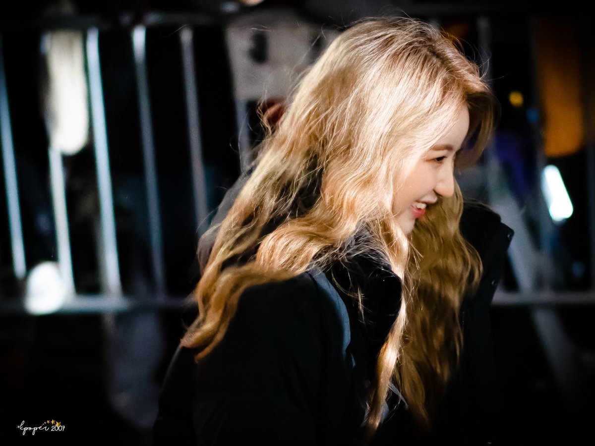 lee chaeyeon pics tweet media