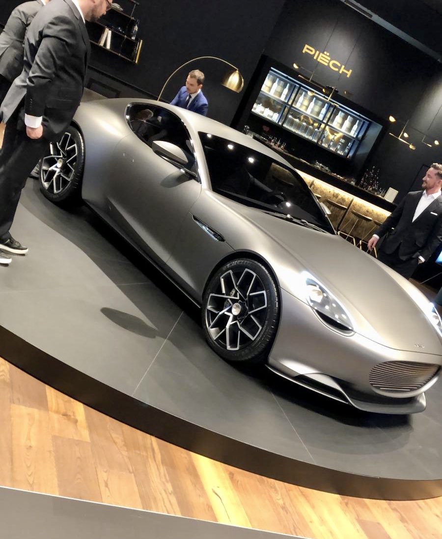 autovista_group's tweet photo. Head of Valuations &amp; Insights, Andreas Geilenbruegge &amp; Global Sales Director, @DirkMarcoA with new #markzero @piechautomotive seen @GimsSwiss 80% recharged in less than 5mins, 350kW &amp; 500km range-AMAZING! 

#GIMSSWISS #GenevaMotorShow2019 #Automotive #NewCars #Electricsportscar https://t.co/cGg0xmTHBS
