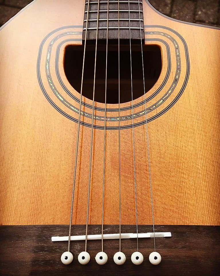 Aron took this. The contrast of wood and shape from his acoustic is quite hypnotic and soft. Think it needed to be shared :)

#photooftheday #wood #photography
