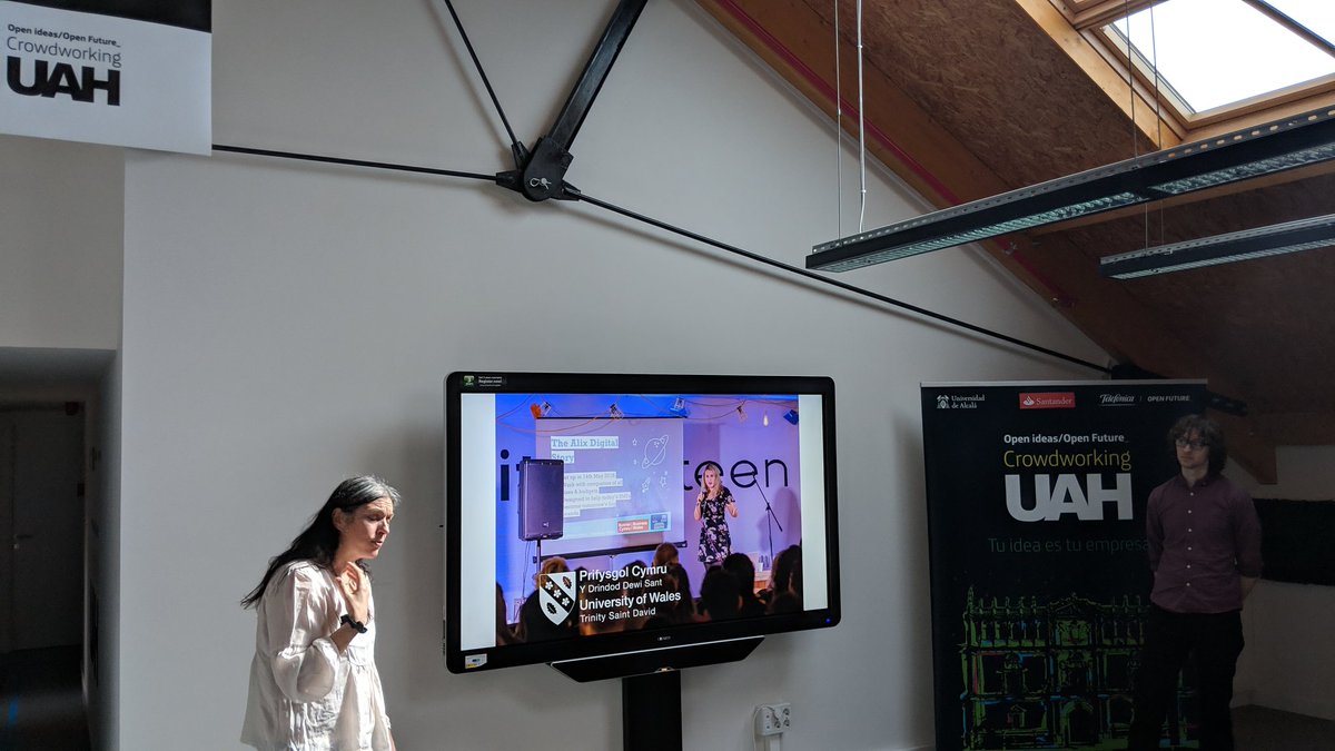 AHEHUB's tweet photo. Our coordinator @UWTSD presenting some of the projects developed in the area of #entrepreneurship and #arts &amp; #Humanities 
@CIRICWALES @ArtSwansea 
@EUErasmusPlus @europe_creative 
#ERASMUSPlus https://t.co/gntzwypOU1
