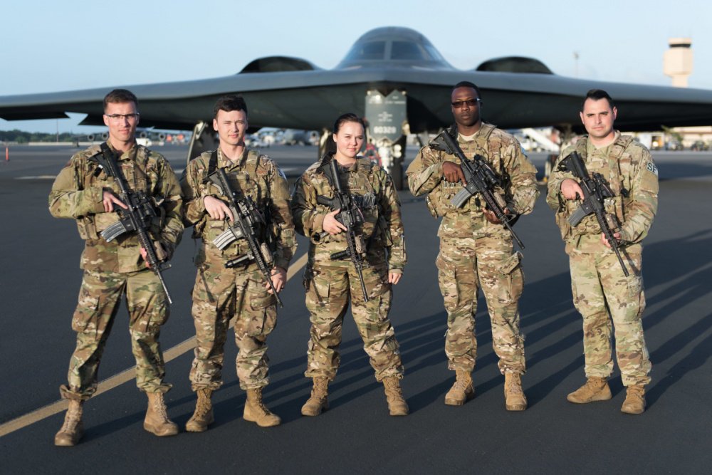 US_STRATCOM's tweet image. It’s #B2uesday!
“Defensor Fortis” - Defenders of the Force 
#FacesOfDeterrence #Assurance #CombatReadyForce #USAF #KnowYourMil