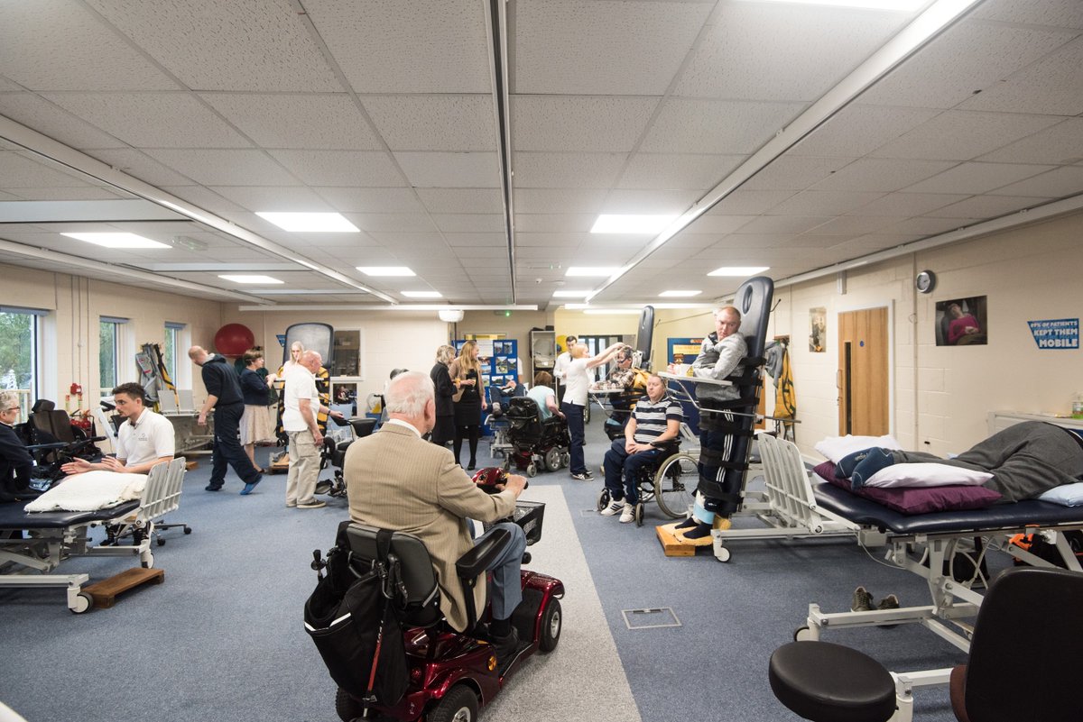 Looking forward to welcoming @NHSSCheshireCCG @NHSValeRoyalCCG @TraceyCole101 to see @NMCentre @NMCDesignPrint in action this afternoon #physiotherapy #specialistcare #cheshire #neuromuscular #musculardystrophy