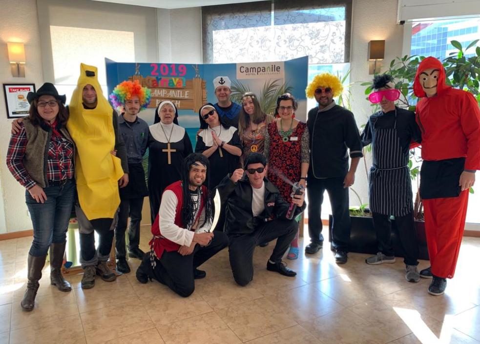 CampanileSpain's tweet photo. Hoy es martes de #Carnaval y en el Hotel Campanile #Barberà podemos comprobar que no lo pasan por alto #CampanileandYou https://t.co/8sipL9hcp1