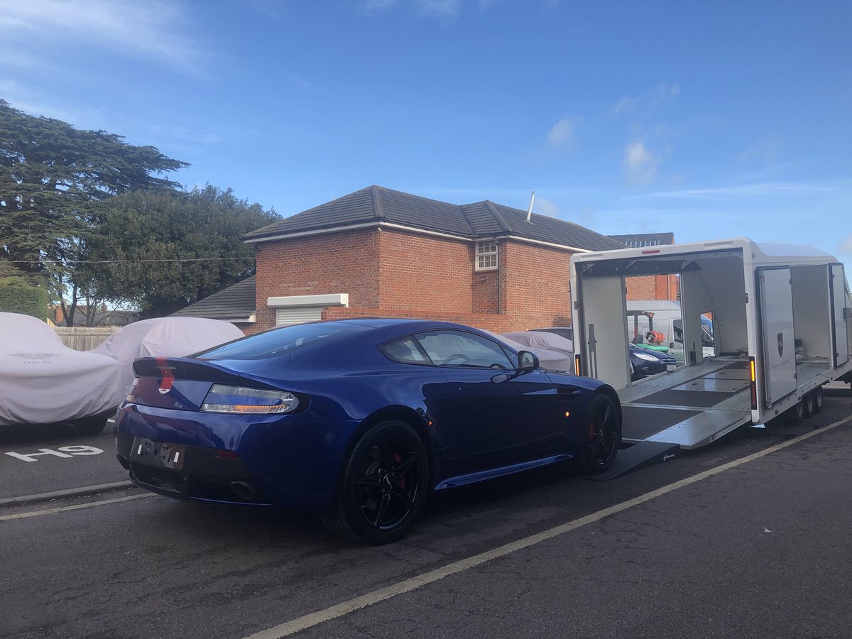 flat6logistics's tweet image. One of the last ever manual Aston Martin Vantage’s transported yesterday @AutoPap @OhsoretroEvents @TomHartleyjnr @harrismonkey @astonmartin
