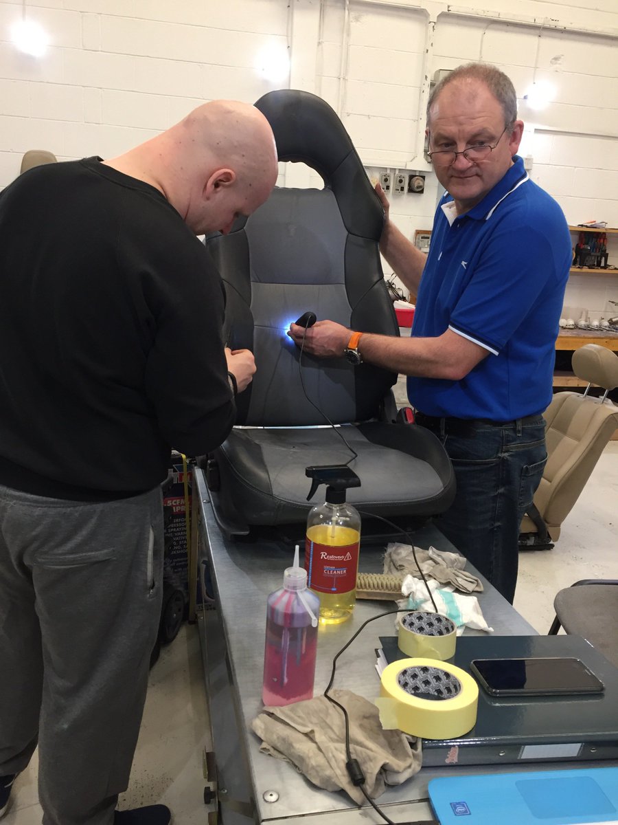 LRC_Apprentice's tweet image. Our training course is underway!

A blog post all about the training and how our trainees are feeling about the course is on the way soon

#leatherrepair #training #learning #course