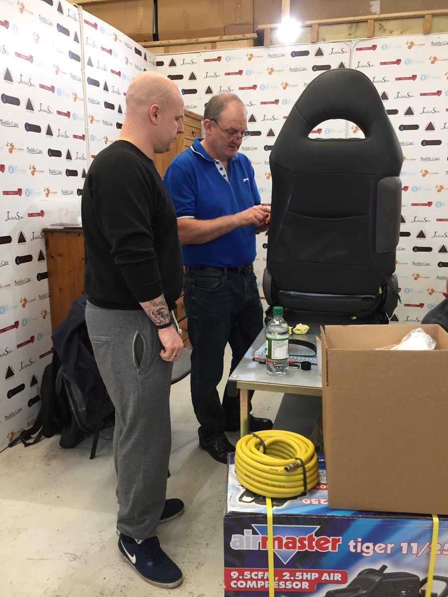 LRC_Apprentice's tweet image. Our training course is underway!

A blog post all about the training and how our trainees are feeling about the course is on the way soon

#leatherrepair #training #learning #course