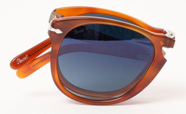 hisknibster's tweet photo. The weather is getting warmer and the sun is trying to shine. A good time to mention the Persol Steve McQueen Special Edition sunglasses. https://t.co/rVjuwF6iqJ https://t.co/xEhRoUfkeJ