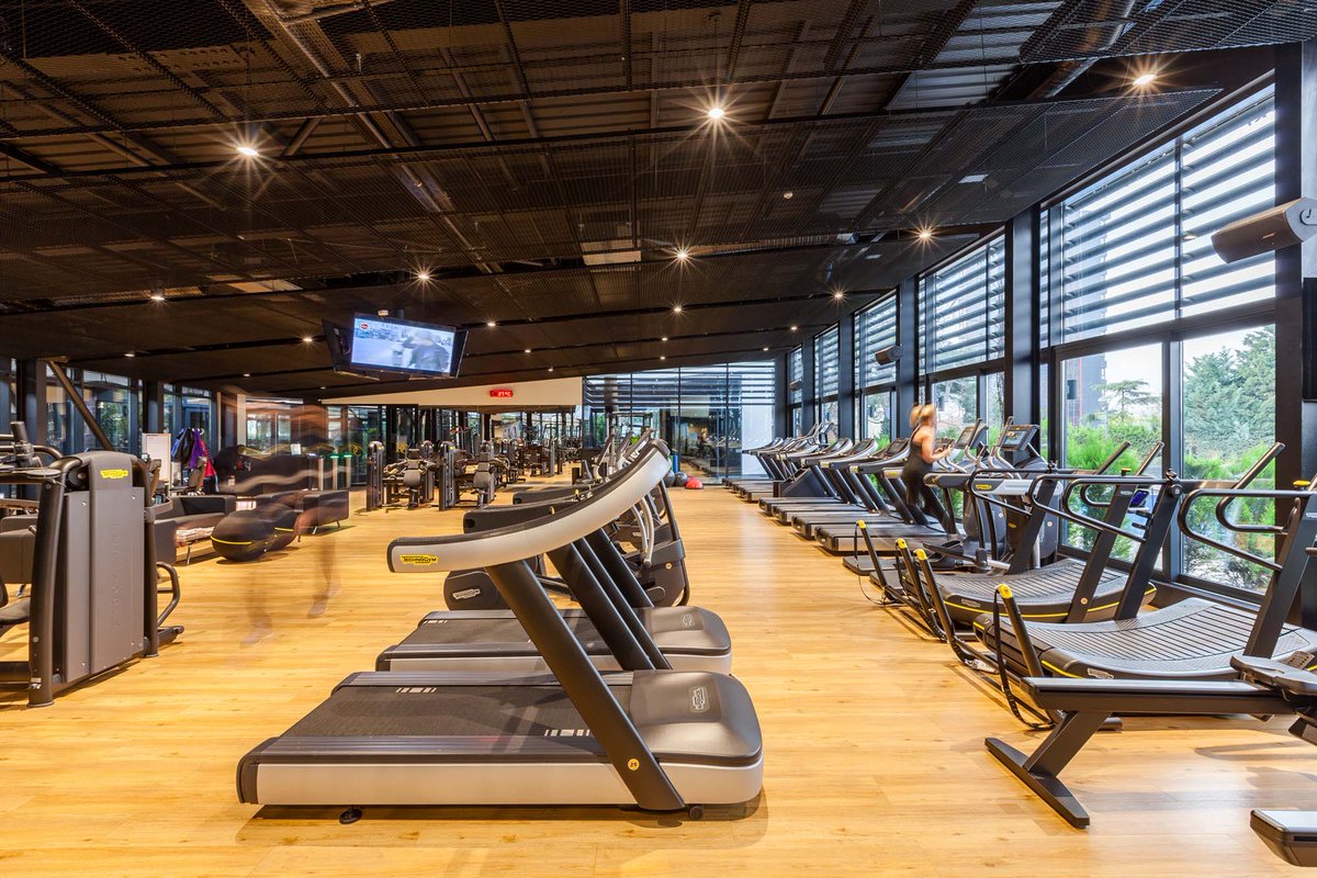 mimarlikarsivi's tweet photo. AIDA Mimarlık tarafından tasarlanan @dalyanclub Fitness Merkezi tamamen sökülüp takılabilir çelik taşıyıcı ve cephe sistemine göre projelendirilmiş. (fotoğraflar: Sahir Uğur Eren) #arkivdebugun @Kalebodur

https://t.co/wZthM36jFk https://t.co/GZrVofj0Xm