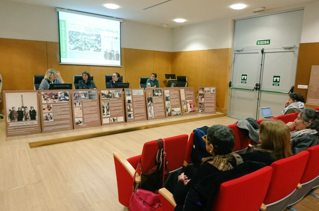 📢Hui “DE LES FRANCESES DE SENIJA A LES ESTISORADORES DE BENISSA”  ha obert el cicle Dones i treball(s) 👨‍🔧👩‍🔧  #marçperlaigualtat amb <a href="/DepSocAnt_UV/">Dept. de Sociologia i Antropologia UV</a> i Institut d'Estudis de la Dona. Demà #espigoladores a les 16h i dijous a les 16h, #jaqueteres #Benimaclet @unitatigualtat