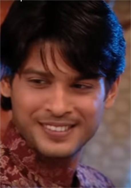 TranThuyHanh5's tweet photo. #SidharthShukla #superstar #mystar #myidol #picold #thankyou #socute #loveyou.. @sidharth_shukla
Live your life.
Happy, smile, luck your way.
Because you are always you..
We love you Siddharth Shukla💖❤❤❤ https://t.co/C7DnWFJ2ga