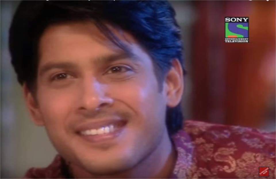 TranThuyHanh5's tweet photo. #SidharthShukla #superstar #mystar #myidol #picold #thankyou #socute #loveyou.. @sidharth_shukla
Live your life.
Happy, smile, luck your way.
Because you are always you..
We love you Siddharth Shukla💖❤❤❤ https://t.co/C7DnWFJ2ga