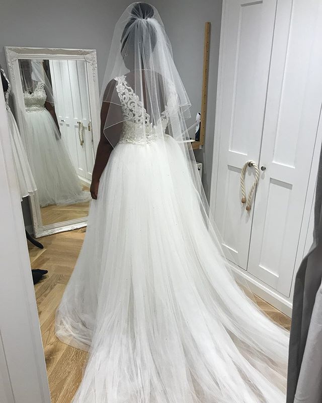 Had so much fun with this beautiful bride in her fittings! Bespoke dress with tulle over skirt 💕 #emilyvictoriawhite #bespoke #weddingdress #bride #madetomeasure #bridal #bridalstyle #wedding #dressmaker #designer #weddingdressdesigner