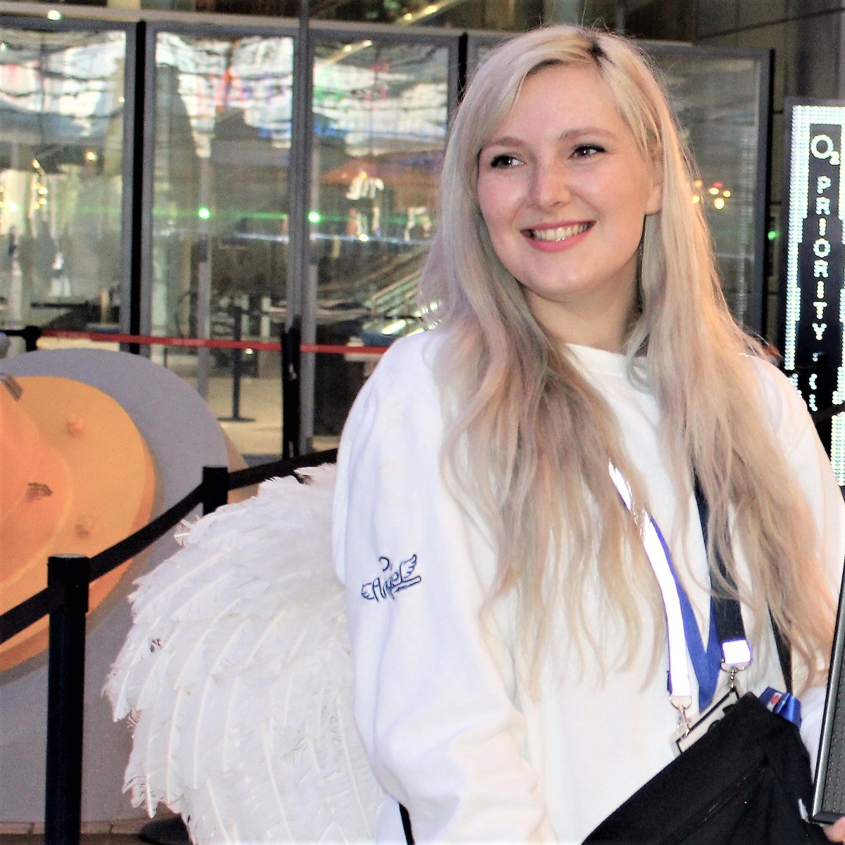AnnSavvaGroup's tweet photo. Well done to our Feb #O2Angel of the Month Beau 🙌 She always brings her A game! 👏
#urawesome #employeeofthemonth #EmployeeEngagement #customerexperience #brandexperience #customersatisfaction #ThankYou #incentives #BrandAmbassador #eventstaff #eventprofs #LoveWhatYouDo #TheO2 https://t.co/O2Tf3yyNPl