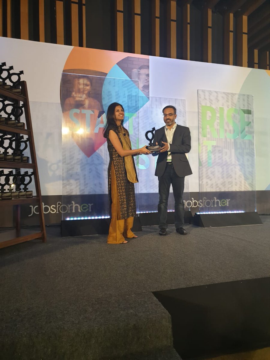 ThoughtWorks bagged 6 prestigious awards at #AccelHERate2019 including Diversity Champion Award, Diversity hiring, Women Leadership Development, and Women L&amp;D programs #DivHERsityAwards #India <a href="/SudhirTiwari_/">Sudhir Tiwari</a> <a href="/hsavvy/">Savita Hortikar⚡🚀</a> <a href="/tina_vinod/">tina vinod</a>