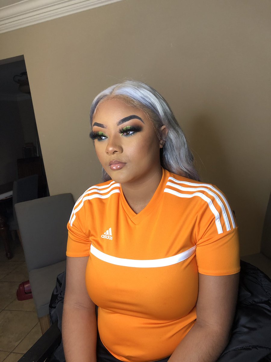 KMVmakeup's tweet photo. Y’all she look like ari 💚 BOOK WITH ME, KMV✨ #kmvmakeup #nolamua #neworleansmua #makeupartist #17yroldmua #neworleansmakeupartist #makeupaddict #undiscoveredmuas #youngenterpreneur #makeup #makeupartistworldwide #makeupartist #youngmu #nolamakeupartist #nolabeat #teenmua https://t.co/gEwmpxkM82