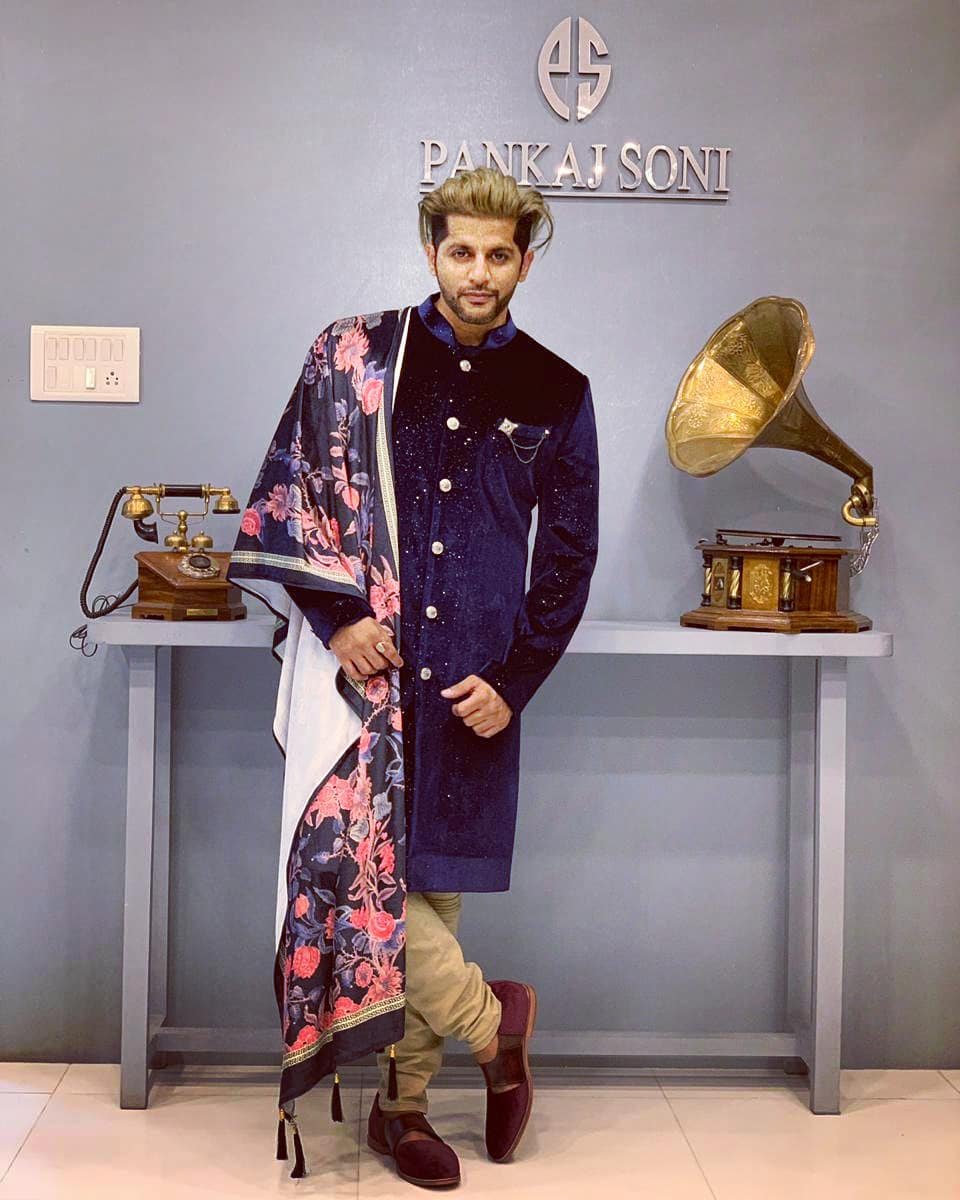 KVBohra's tweet photo. When you don't care what suits you, you just wear it cuz you know it suits you 😎
Attitude : @fashionkvb
Clothes : @pankysoni https://t.co/4ifwIvoE3J