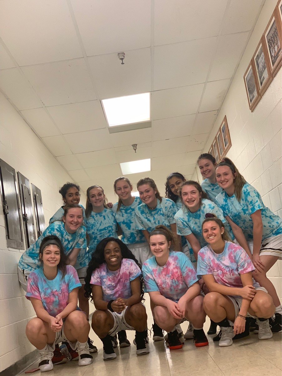 playoff round 1 tonight at 6pm , your girls take on damascus right here at PHS! student section, we wanna see you guys decked out for the USA theme 🇱🇷!