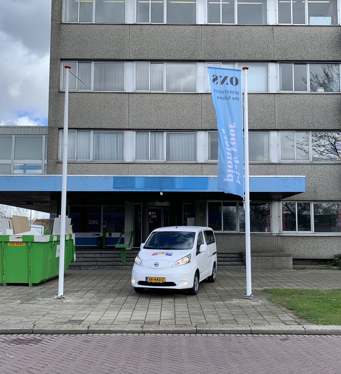 OCSchiedam's tweet photo. Morgenochtend zien we u graag bij de Open Coffee in @ONSgebouwsdam aan de van Heekstraat. Netwerkpartner #DORZO zal in aansluiting bij het innovatieve en duurzame karakter van deze locatie zorgen voor 2 volledig elektrische voertuigen voor de deur. Tot morgen! https://t.co/f0Z92jmO4i