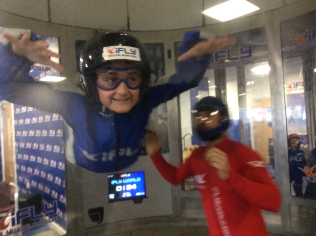 AshdenePrimary's tweet photo. #ashdeneSTEM2019 #iflymanchester #iFLYER https://t.co/eKUswDVaPg