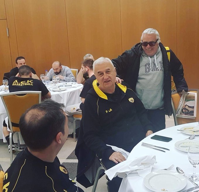 Προβολή εικόνας στο Twitter