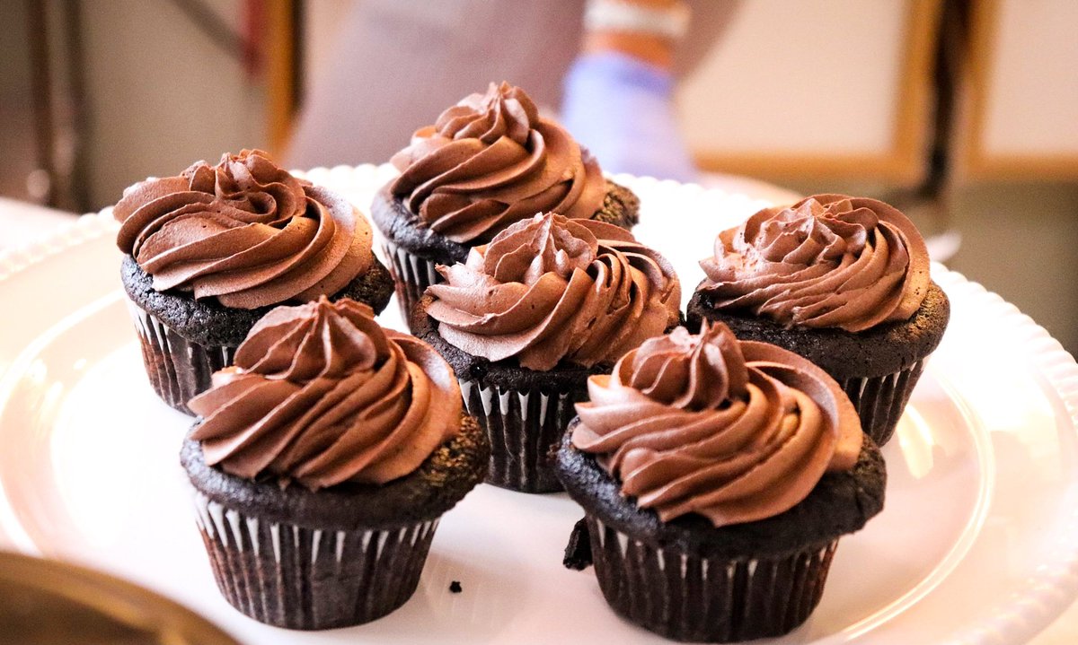 WeFocusAndGrind's tweet photo. #shineanyway  #FocusAndGrind #BelieveAnyway #LoveAnyway #photographer #photography  #positivevibes  #light @unbelievablekim #fashion #fashionblogger #fashionshoes #fashiondesigner #fashionaddict #fashionable #cupcakes #cake #bakery #bakery #photography #brooklyn #bergen https://t.co/8IbCAxnm6D