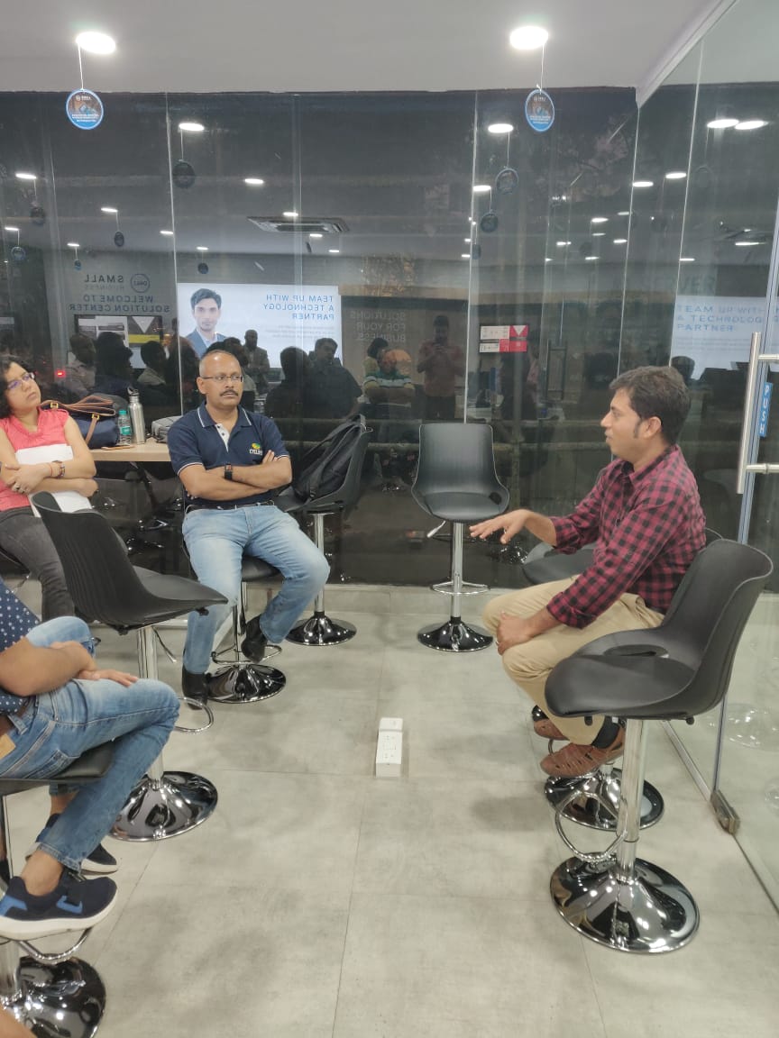 YourStoryCo's tweet photo. "Many of us getting into Medtech don't have a medical background so it's very important to have co-founders or advisors from the industry. They'll be your guiding light." Tathagato Rai Dastidar, Co-founder, @sigtuple at the Dell-YourStory meetup. #YSmeetup @Dell_IN https://t.co/XovXz89B6A
