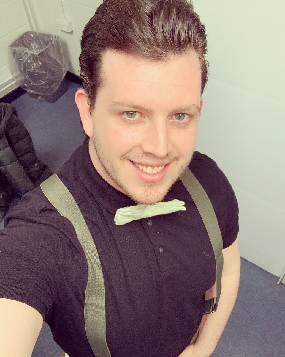 AdamJayPrice's tweet photo. Last time wearing this outfit for a while as we do our final performance of this leg of the tour! #itsgonesoquickly #mathildadhe #actor #bsl #accessibletheatre #bebacksoon @MBManagement1 https://t.co/ymqmkENzHN