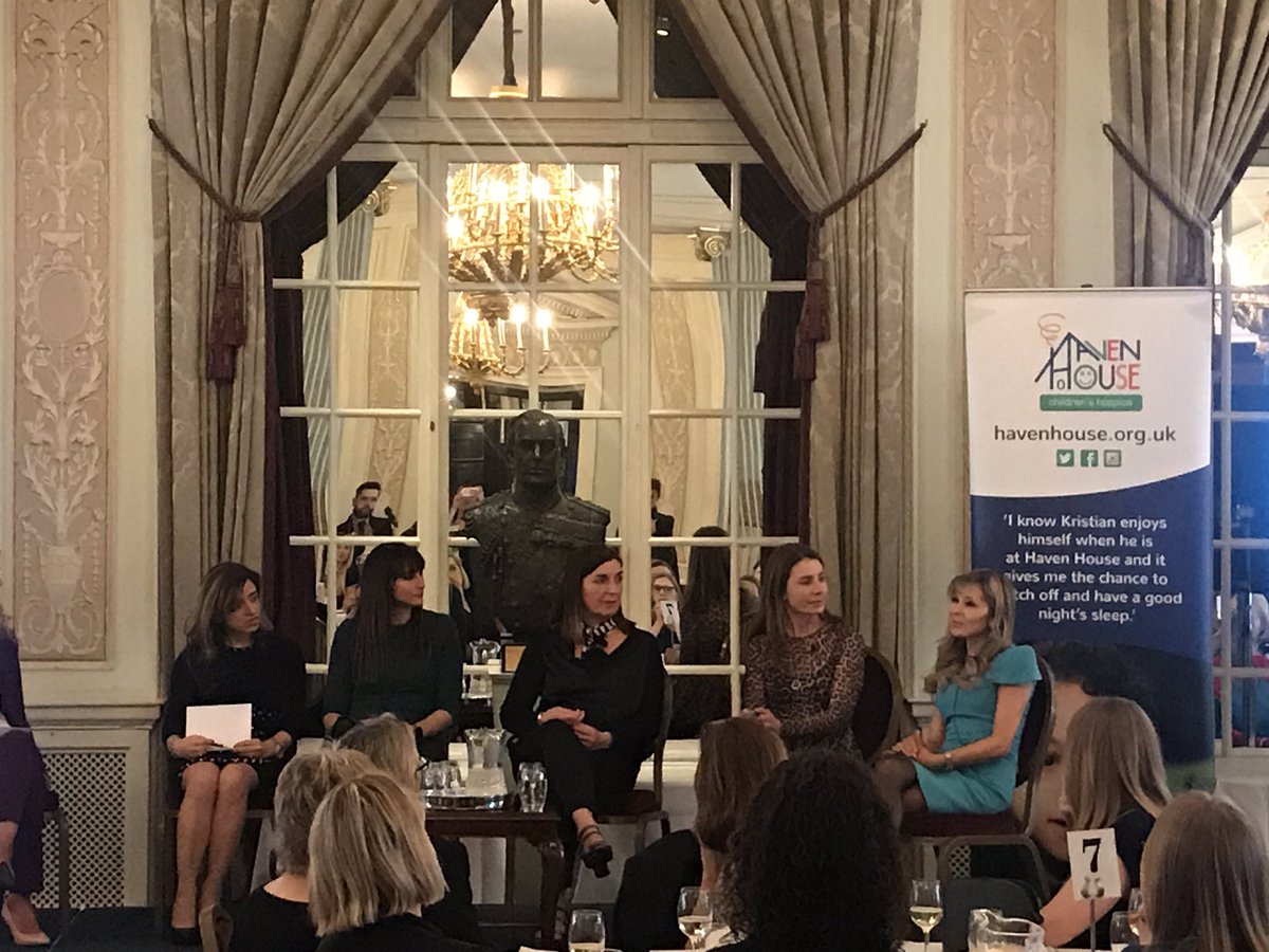 HavenHouseCH's tweet image. We are celebrating #InternationalWomensDay today at our Women in Business lunch with a discussion about the #IWD2019 theme #BalanceforBetter.