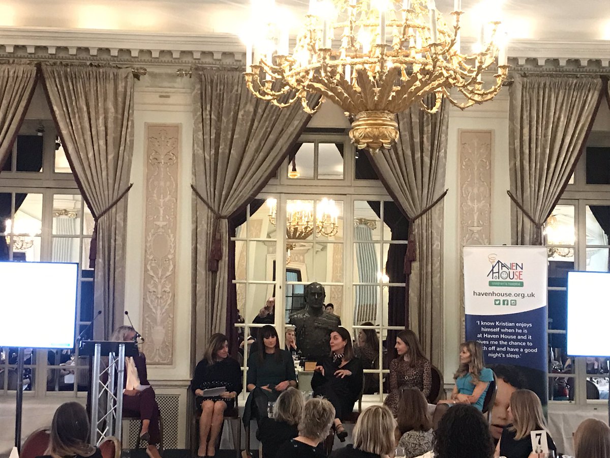 HavenHouseCH's tweet image. We are celebrating #InternationalWomensDay today at our Women in Business lunch with a discussion about the #IWD2019 theme #BalanceforBetter.