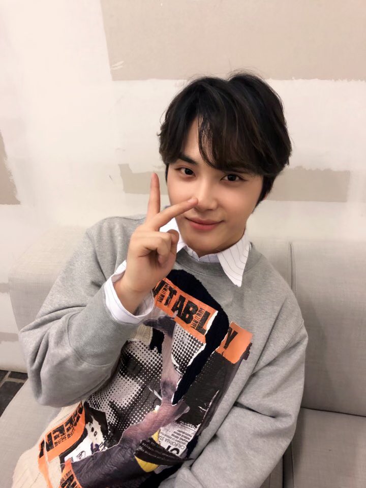 WE_THE_BOYZ's tweet image. [학년] 귤라 1주년 너무 너무 감사해요오~~