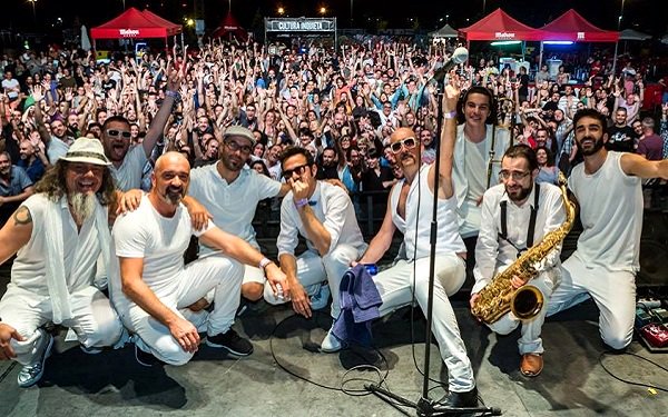AltafullaRadio's tweet photo. #FundaciónTonyManero, #TheSoulMachine i #ReggaeperXics, grans noms del @PleamarMarket d’#Altafulla @ajAltafulla https://t.co/CUqzDbeCgQ https://t.co/hdbMG5wabe