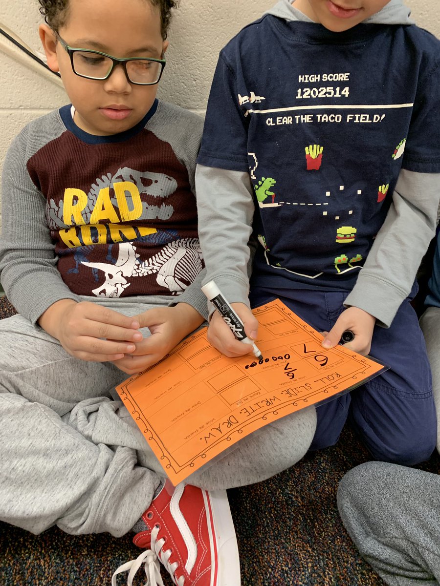 MrsBarry_RRD's tweet photo. Today during morning meeting #studentexperts taught a small group how to play a game @RRD_LCPS #empowered #teamwork #communication https://t.co/mDdKGMNI6j