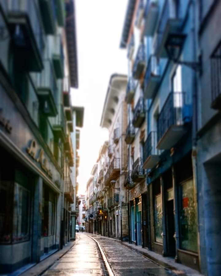 Firmados los contratos con las empresas para que en los próximos 6 meses cambien a LED las farolas y ejecuten varias recogidas de pluviales en la ciudad (500.000€ en inversiones)