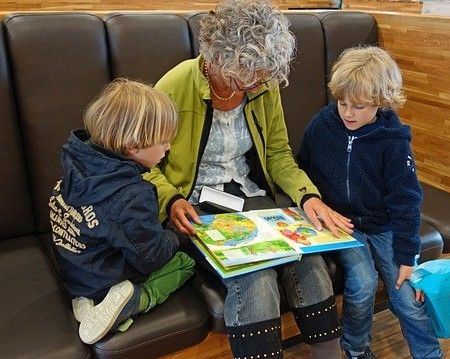 workingmumkitty's tweet image. buff.ly/2SGwAGq 5 things to do when teaching kids a second language #bilingual #secondlanguage #teachinglanguage #languagelearning