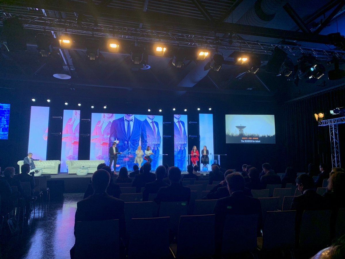 Seqvoia_'s tweet photo. Our COO @SchartzSusanne moderating the #FightForTalent panel on the skills needs of the future in our industry at the #ALFIAM2019. https://t.co/HYoRKDosux