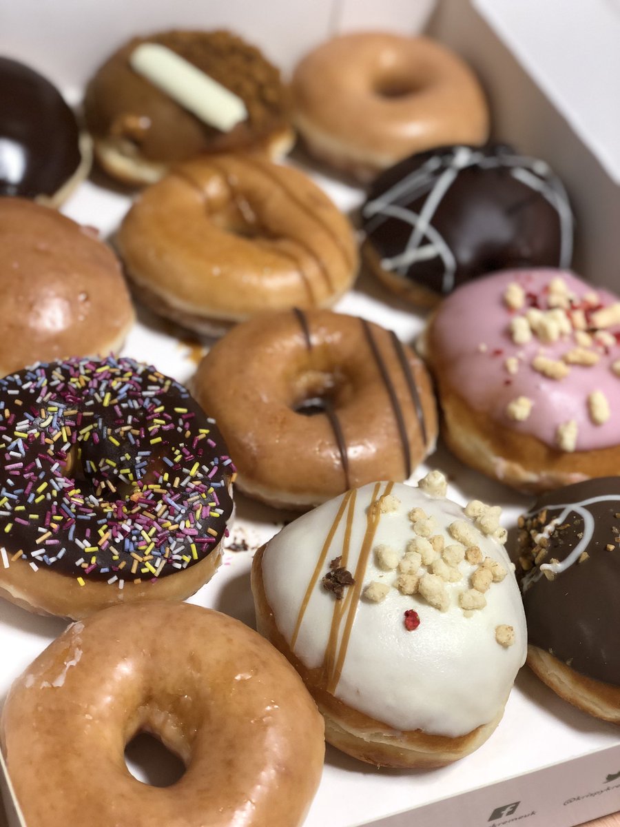 MaximillionLtd's tweet image. That’s the diet out the window... Thanks @FluidP for the tasty office treats 🍩😋 #dohnuts #eventprofs