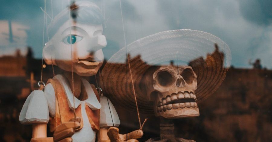 How to Spot Lies in a CV via <a href="/UndercoverRec/">Undercover Recruiter</a> #Recruiting #Recruitment buff.ly/2EweaVI