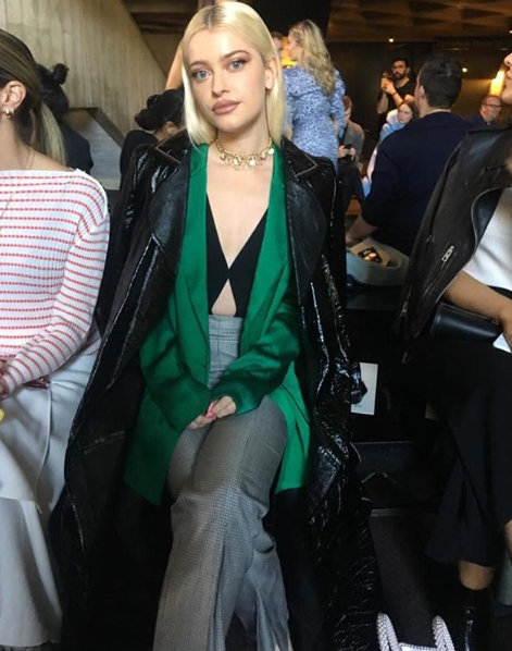 SelectModelMgmt's tweet photo. 💚our little angel @AliChater sat front row this afternoon for @roland_mouret 💚#selecttalent #alicechater #lfw https://t.co/a1UdTpm0y0